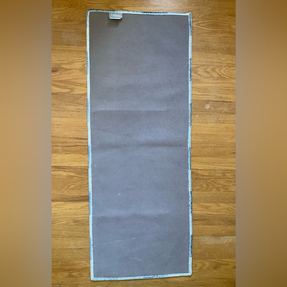 Lillian August Blue Gingham Throw Rug - Picture 11 of 11